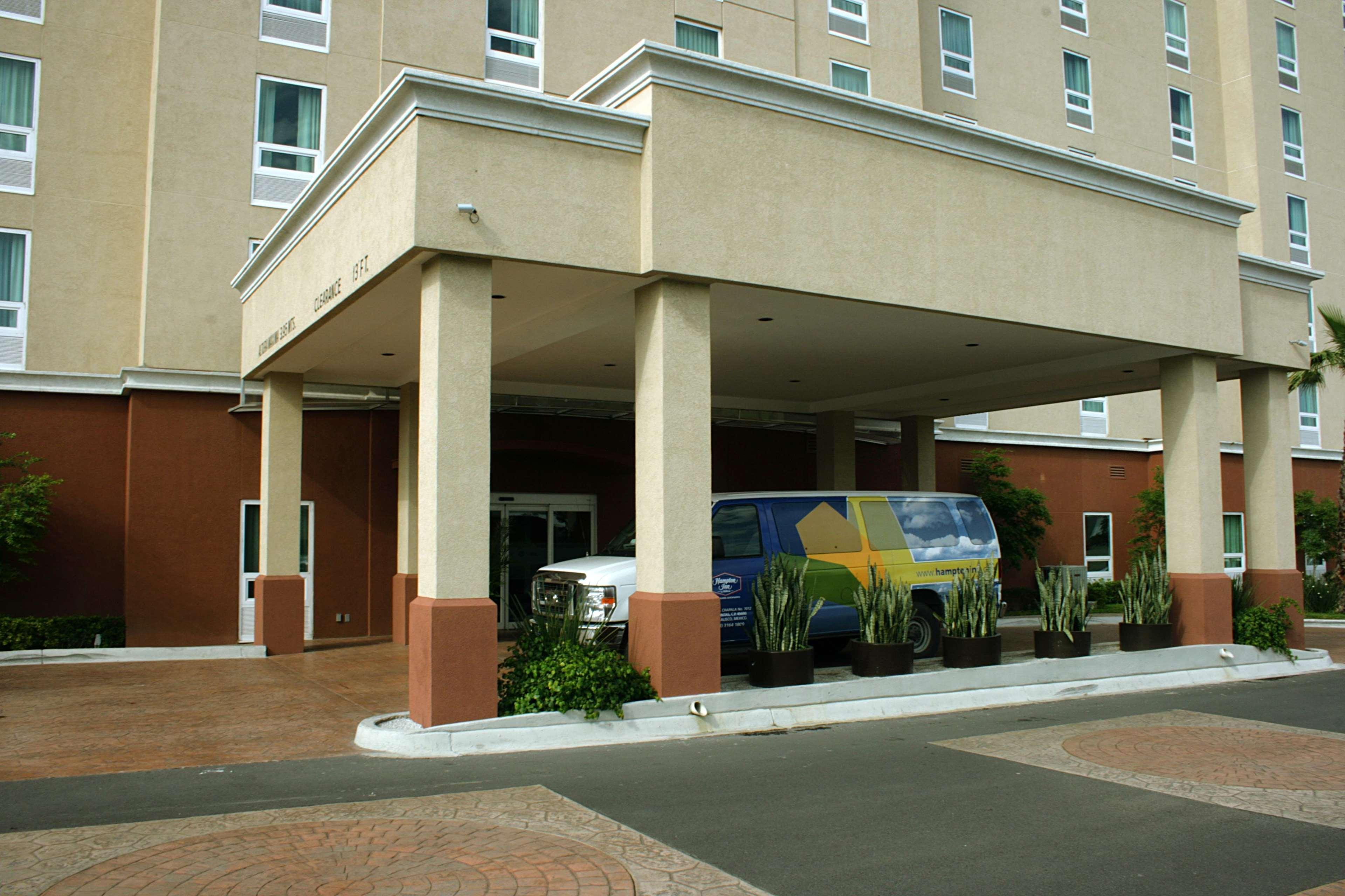 Hampton Inn By Hilton Guadalajara-Aeropuerto Las Pintas Ngoại thất bức ảnh