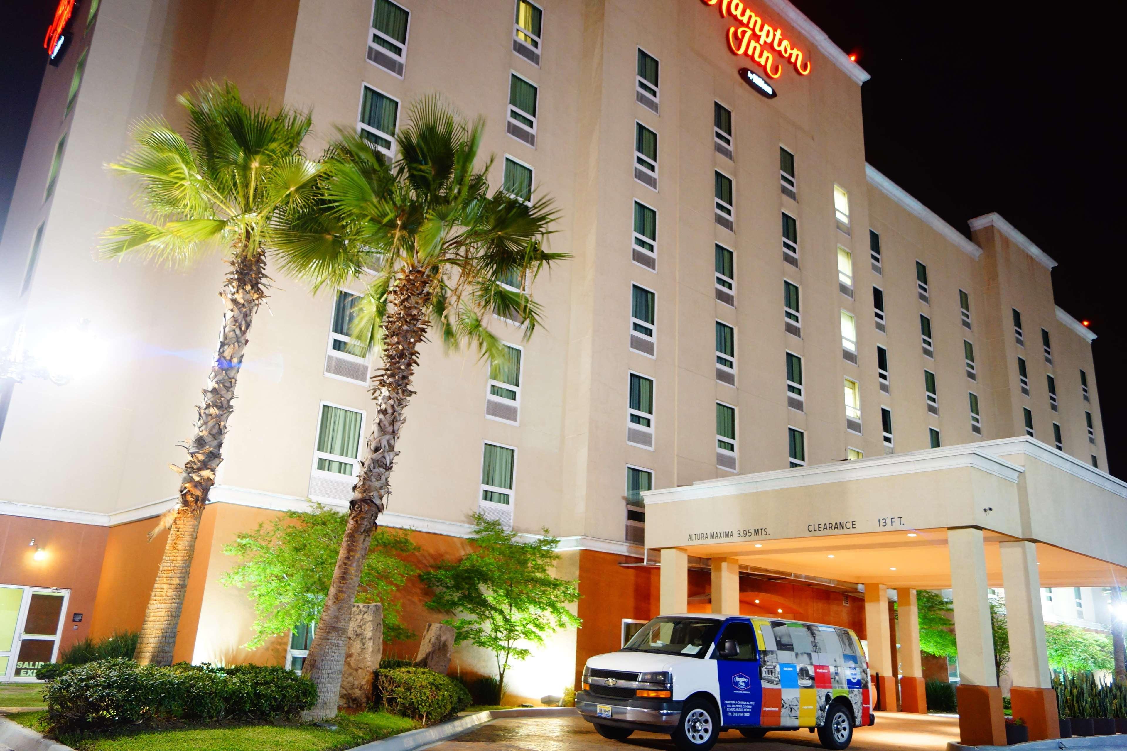 Hampton Inn By Hilton Guadalajara-Aeropuerto Las Pintas Ngoại thất bức ảnh