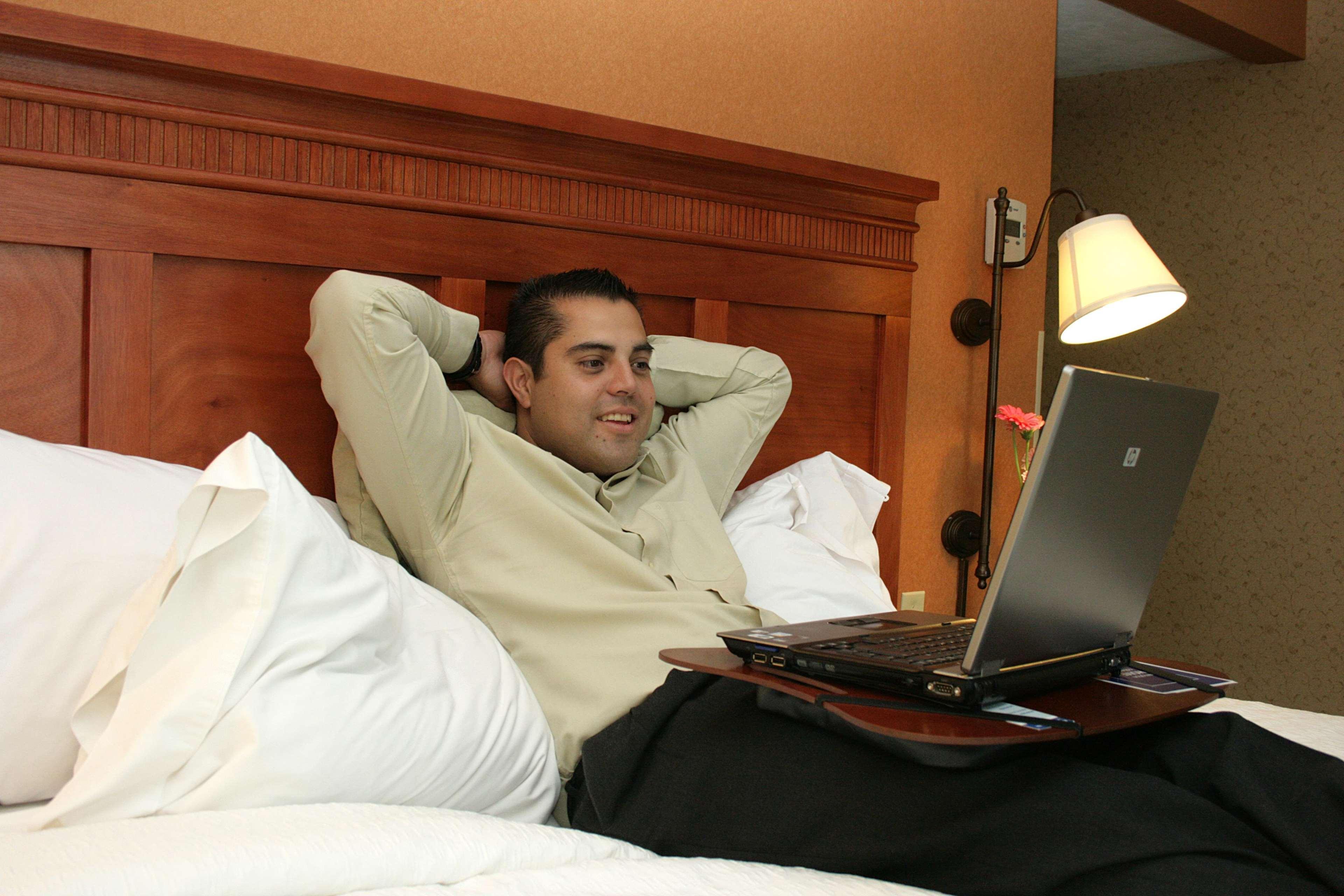 Hampton Inn By Hilton Guadalajara-Aeropuerto Las Pintas Phòng bức ảnh