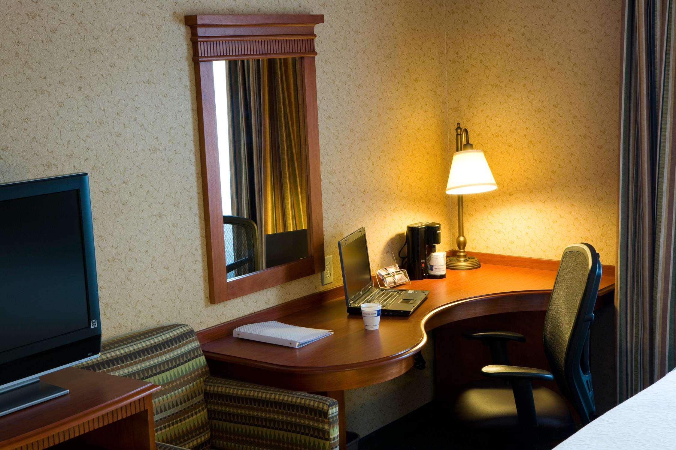 Hampton Inn By Hilton Guadalajara-Aeropuerto Las Pintas Ngoại thất bức ảnh