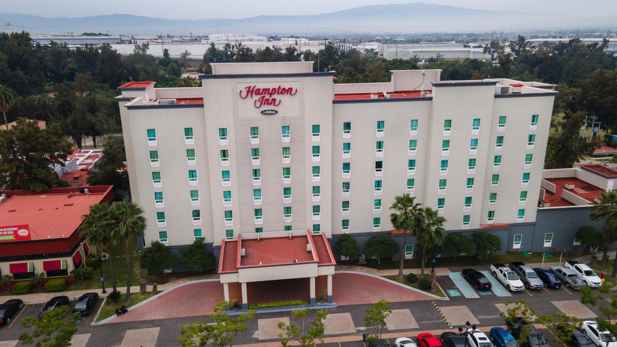 Hampton Inn By Hilton Guadalajara-Aeropuerto Las Pintas Ngoại thất bức ảnh